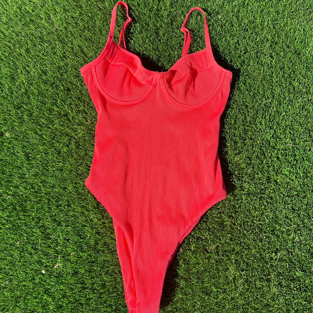 Kulani Kinis Vibrant Ribbed Swimsuit NWOT